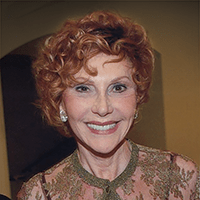 Glorya Kaufman Headshot